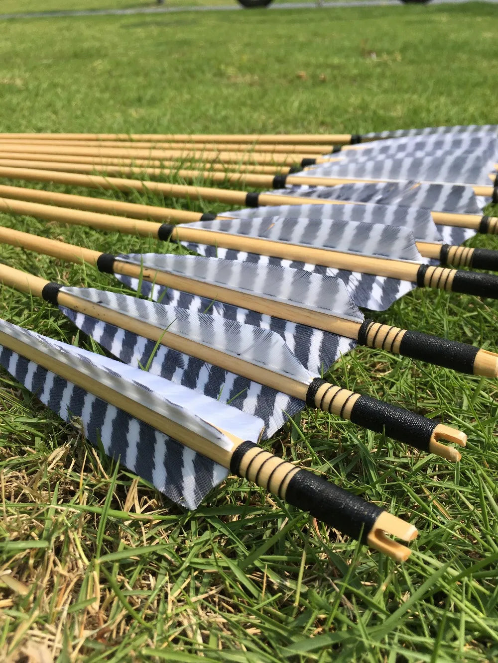 6/12/24pcs Wooden Arrows 32 inch With  Turkey Feather  For 25-70lbs Bows for Longbow Archery Shooting